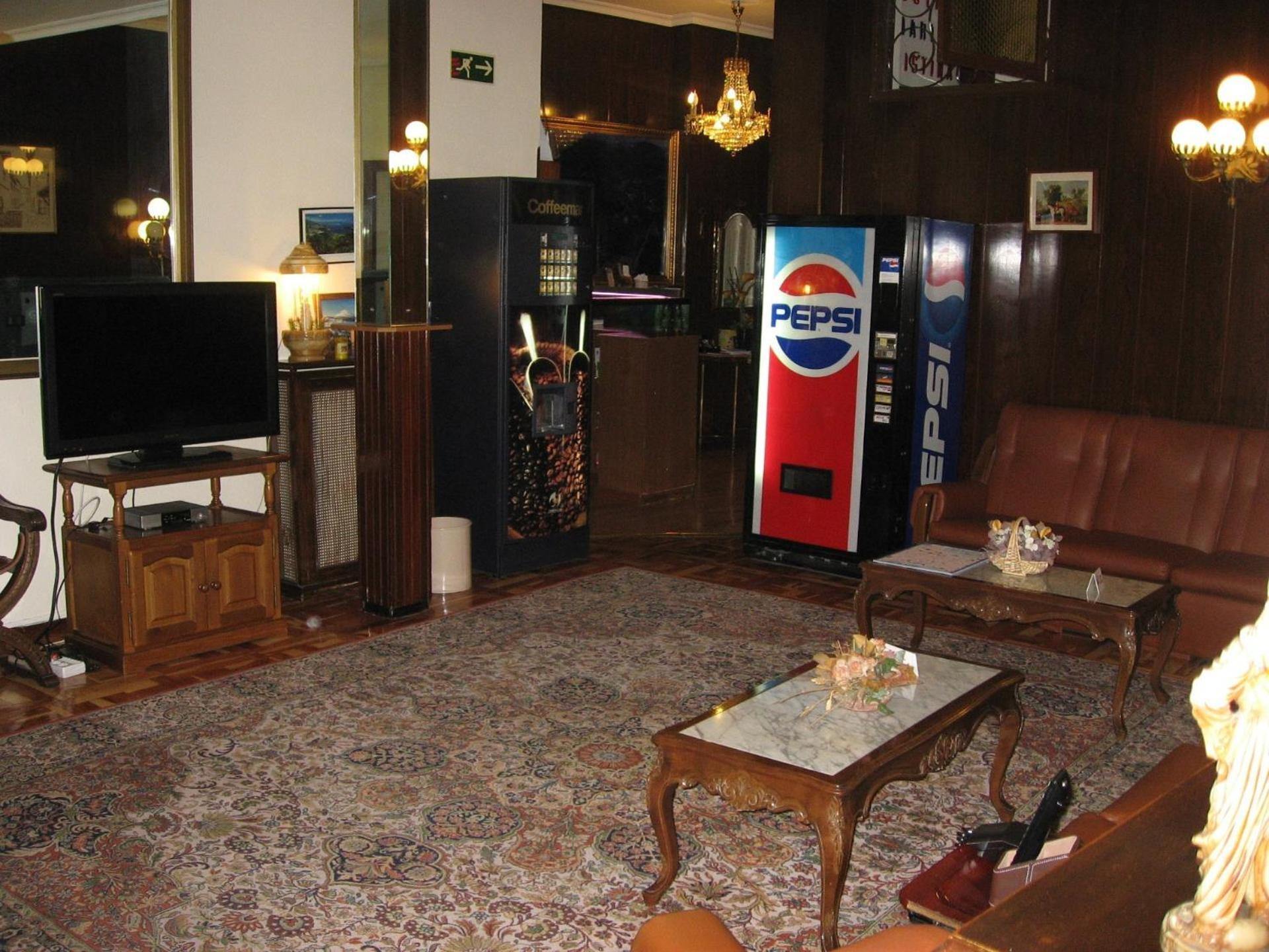 Hostal Maria Cristina Madrid Eksteriør billede